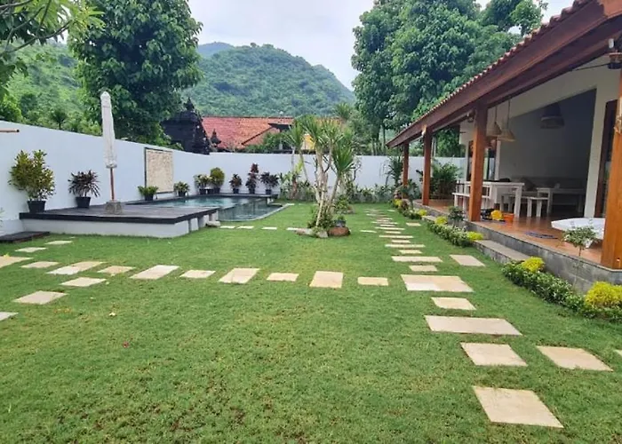 Saka Villa *