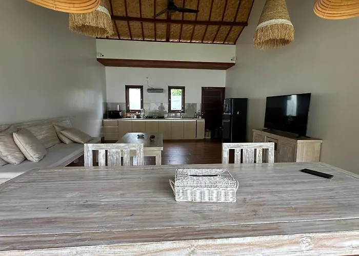 Saka Villa *