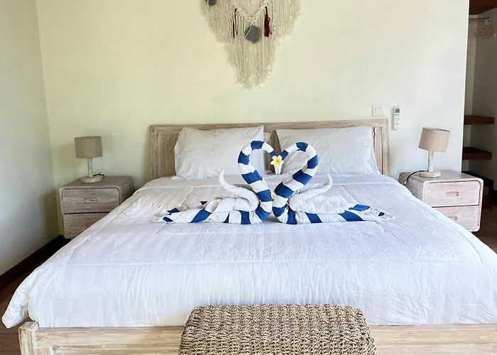 Saka Villa *